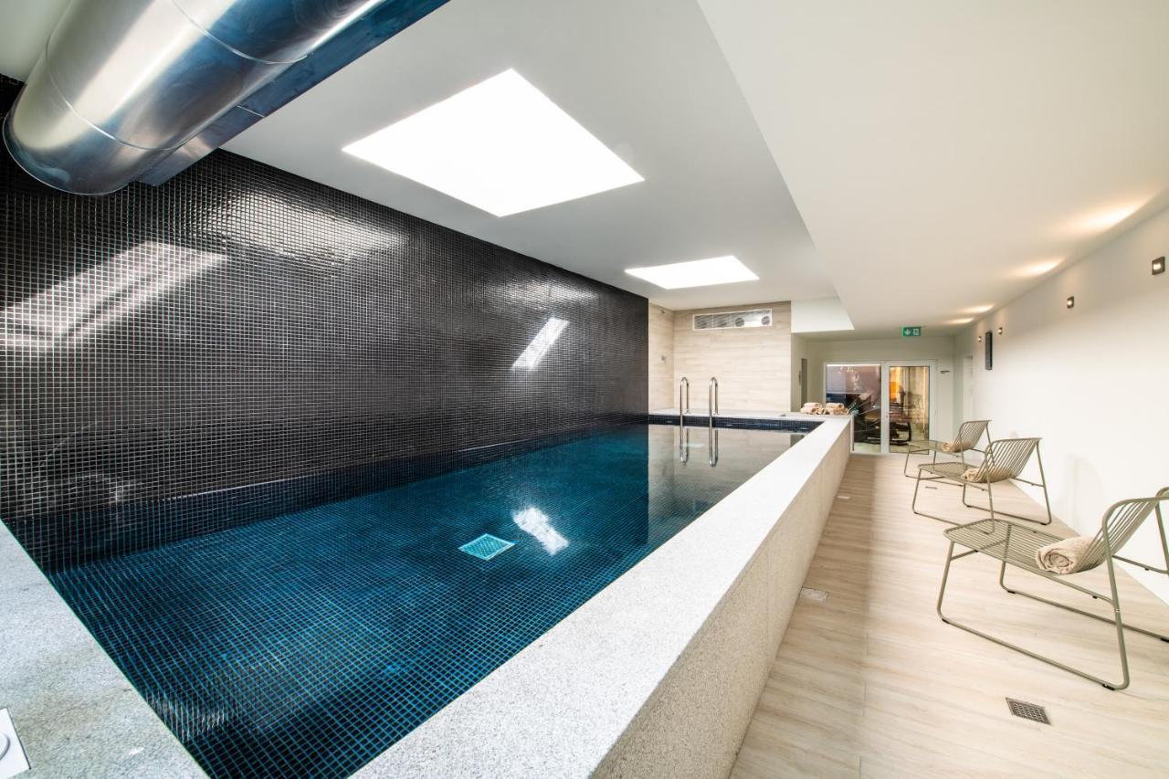 Pestana Douro Riverside - Preferred Hotels & Resorts, Lifestyle Valbom  Екстериор снимка The swimming pool at The Dorchester
