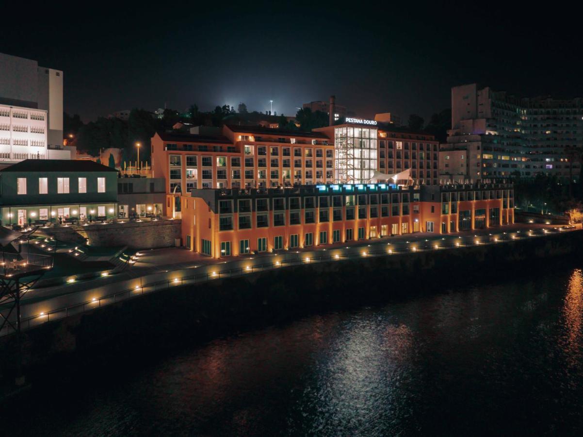 Pestana Douro Riverside - Preferred Hotels & Resorts, Lifestyle Valbom  Екстериор снимка The hotel at night