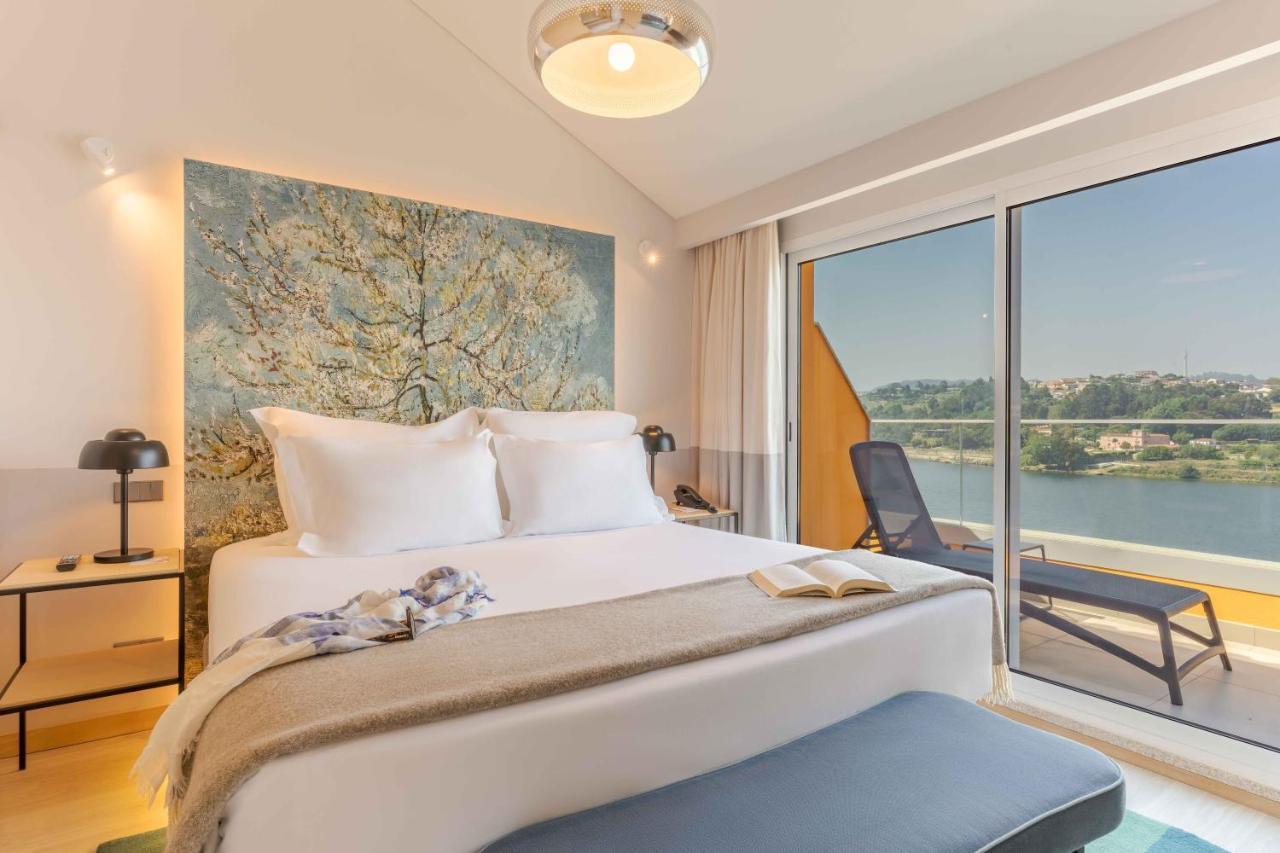 Pestana Douro Riverside - Preferred Hotels & Resorts, Lifestyle Valbom  Екстериор снимка A bedroom in the hotel